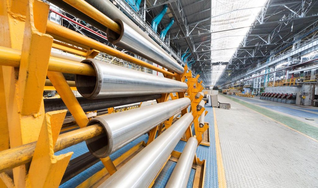 An aluminium plant where crane rails make working more efficient